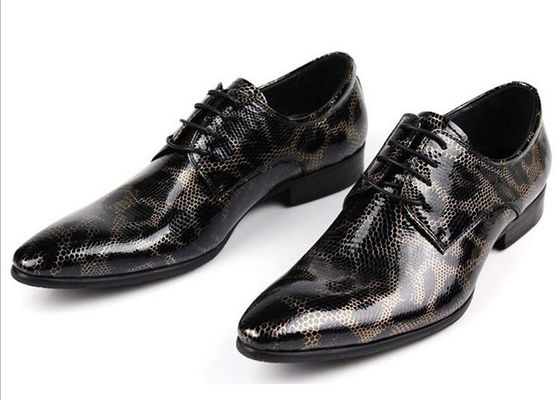 Κροκόδειλος στυλ ανδρικά μαύρα παπούτσια Brogue, μόδα νυχτερινό κλαμπ γνήσια παπούτσια από φίδι