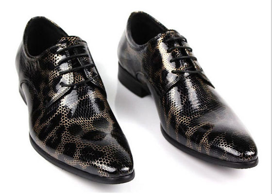 Κροκόδειλος στυλ ανδρικά μαύρα παπούτσια Brogue, μόδα νυχτερινό κλαμπ γνήσια παπούτσια από φίδι