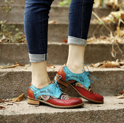 Βρετανικό στυλ Γυναικεία Brogue Oxford παπούτσια Πολυχρωματικά Γυναικεία δερμάτινα παπούτσια Derby