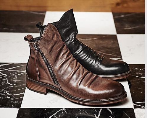 Ασημένιο χρώμα Άνδρες Slip On δερμάτινα παπούτσια Στρογγυλό δάχτυλο του ποδιού άνετα κομψά παπούτσια περπατήματος