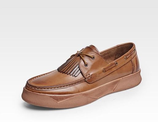 Ρέτρο Casual Άνδρες Flat Shoes Custom Men Leather Driving Loafers με Tassels