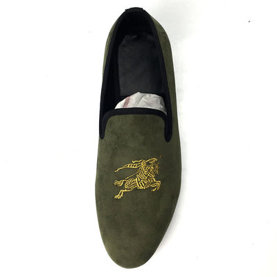 Στρατιωτική πράσινη ανδρική βελούδο Loafers αναπνευστική ανδρική Slip On καλοκαιρινά παπούτσια
