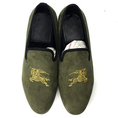 Στρατιωτική πράσινη ανδρική βελούδο Loafers αναπνευστική ανδρική Slip On καλοκαιρινά παπούτσια