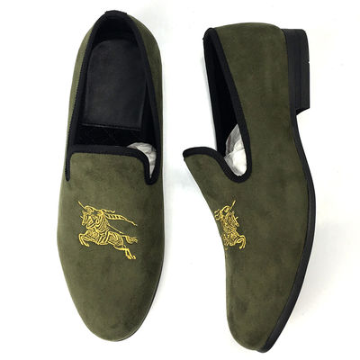 Στρατιωτική πράσινη ανδρική βελούδο Loafers αναπνευστική ανδρική Slip On καλοκαιρινά παπούτσια