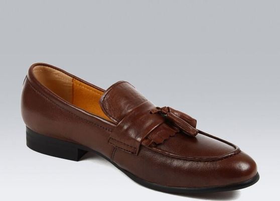 Αληθινά παπούτσια από ζουζούνια Tassel Loafers ανδρικά παπούτσια / παπούτσια από δέρμα ζουζούνια ODM