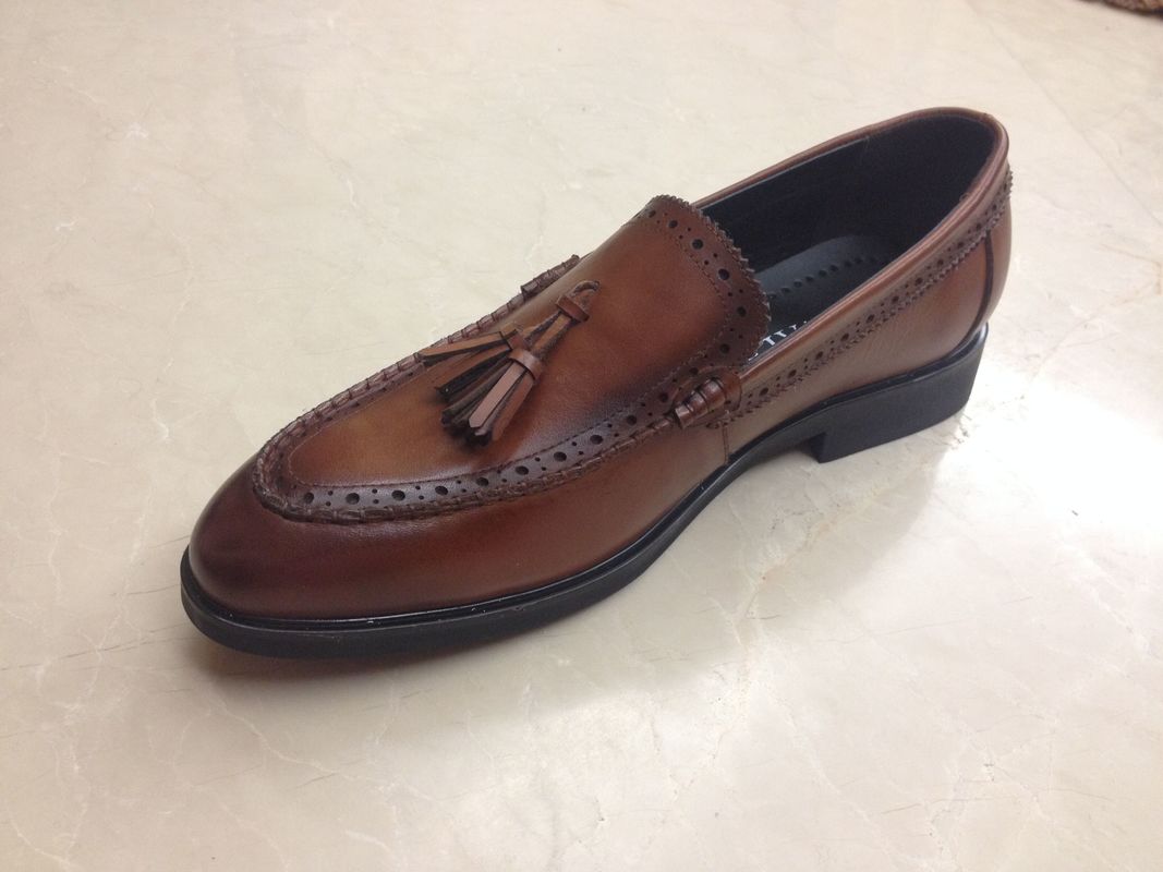 Tassel Bull Hollow Out Άνδρες επίσημο φόρεμα παπούτσια Leisure καφέ Slip On φόρεμα παπούτσια